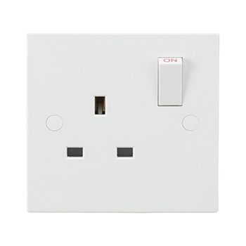 1 gang socket 13A switched-White
