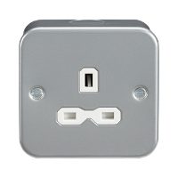 Metal Clad Single Unswitched Socket 13A DP