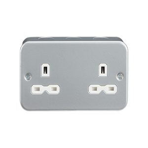 Metal Clad Double Unswitched Socket 13A DP